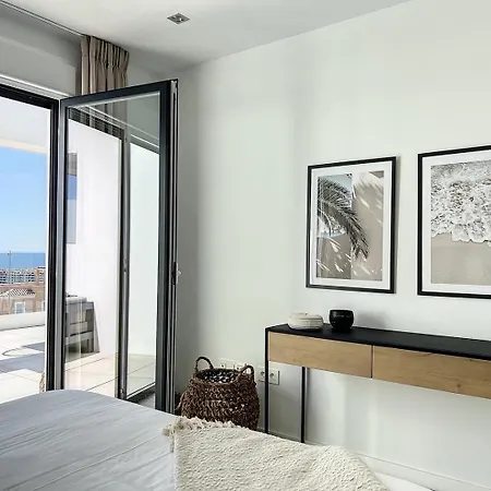 Via Celere 2329 Luxury With Sea View * 卡萨雷斯